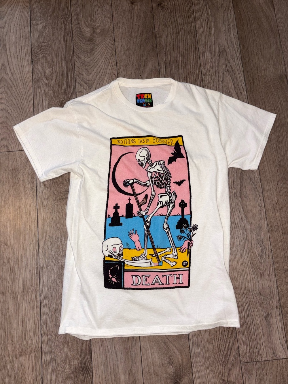 Teen hearts White Short Sleeve Graphic Tee - Death Tarot Motif